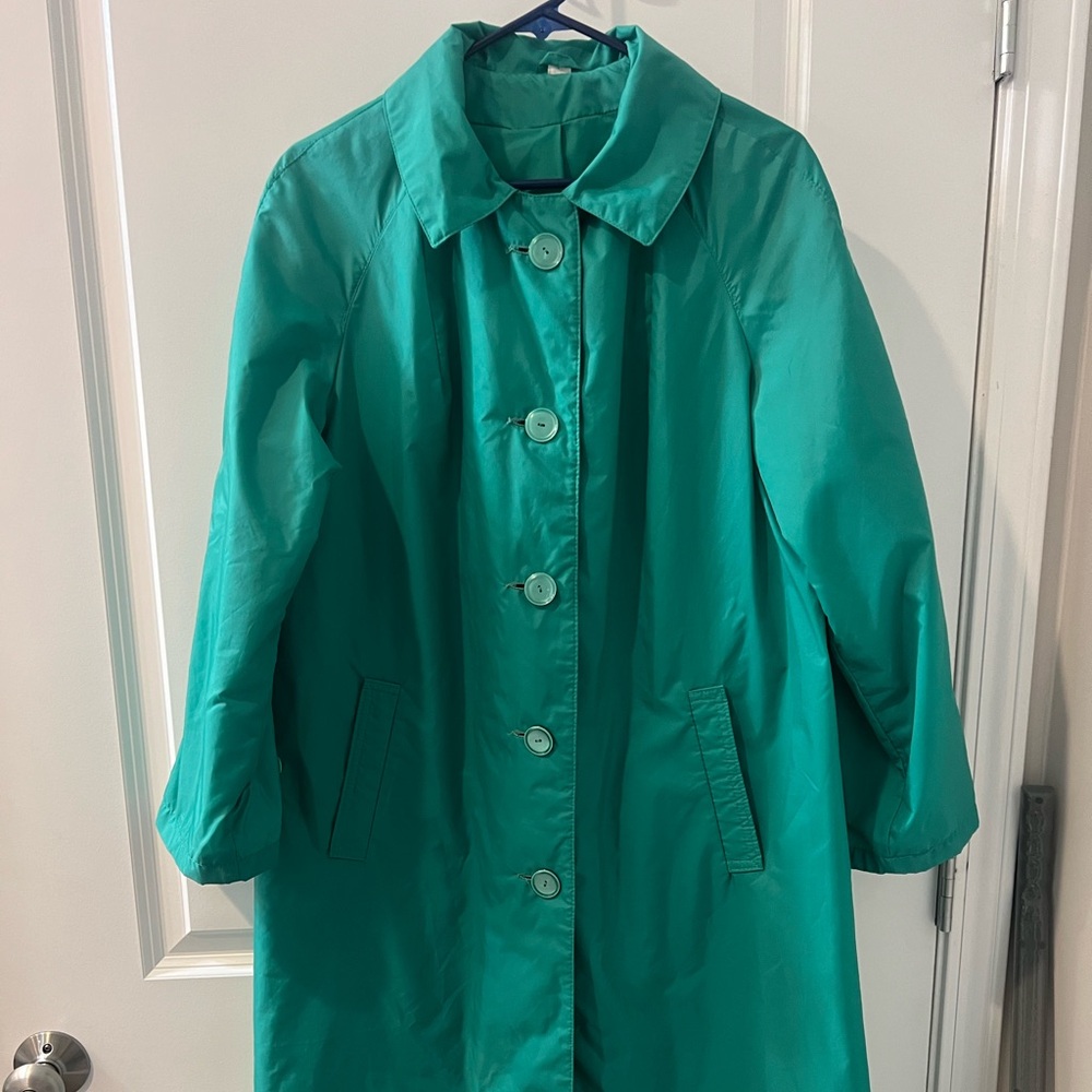 Vintage Alligator Lacoste women's size 10 raincoat